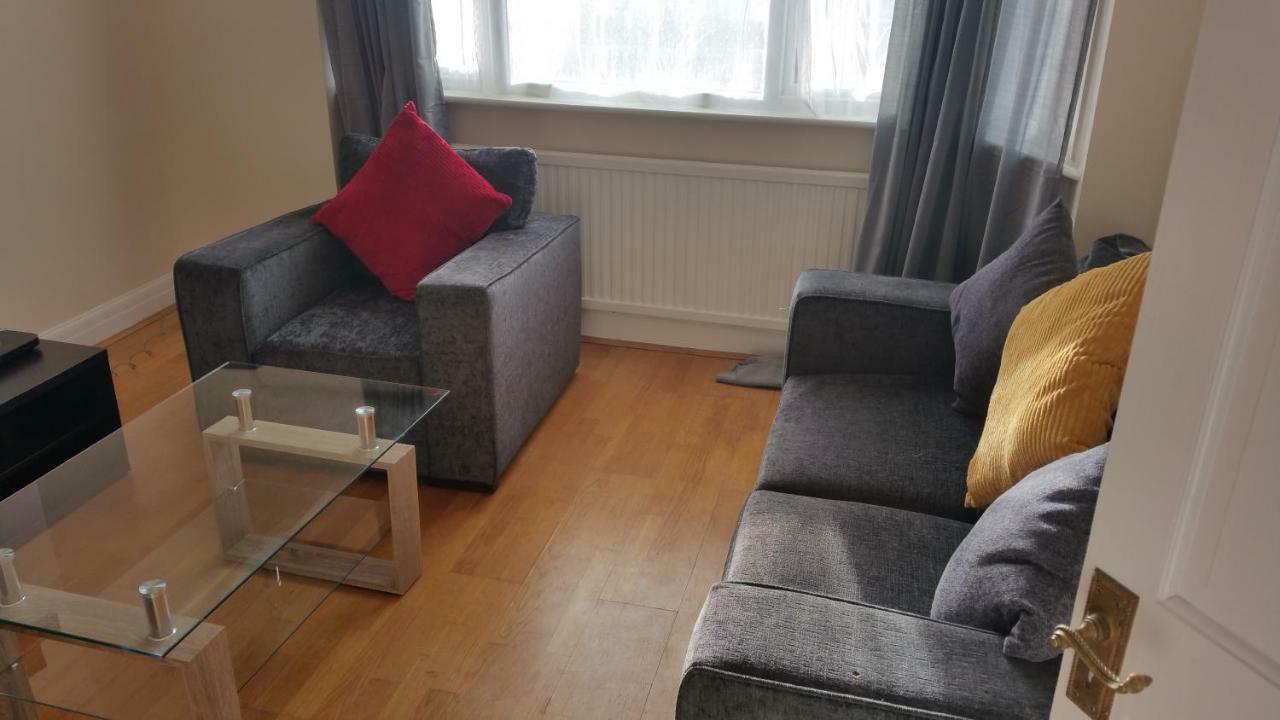 Elegant And Spacious 2 Bedroom Barnet Luaran gambar