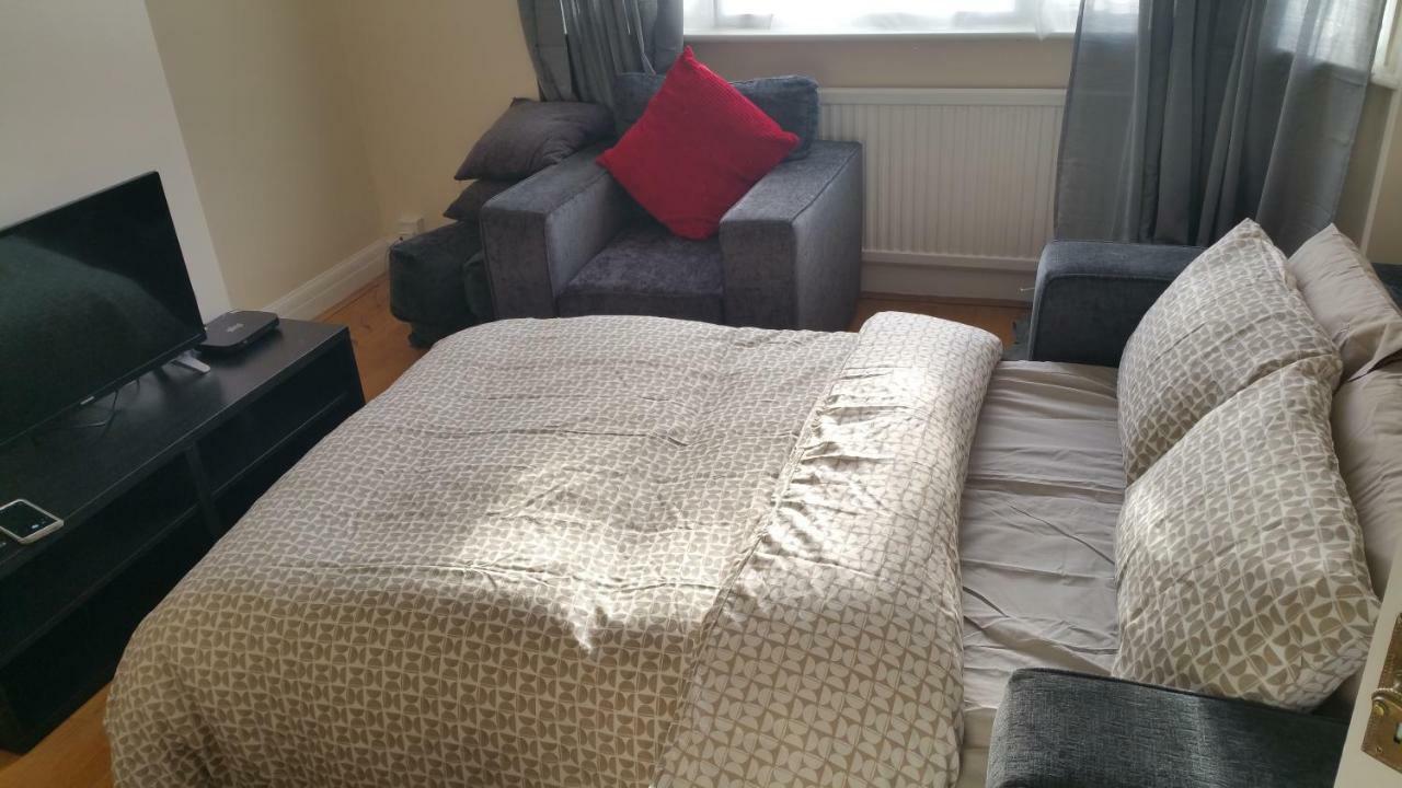 Elegant And Spacious 2 Bedroom Barnet Luaran gambar