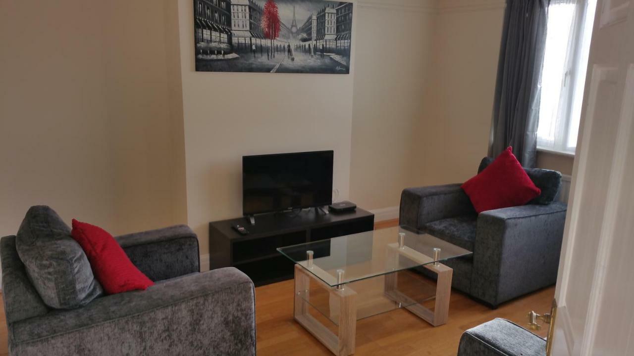 Elegant And Spacious 2 Bedroom Barnet Luaran gambar