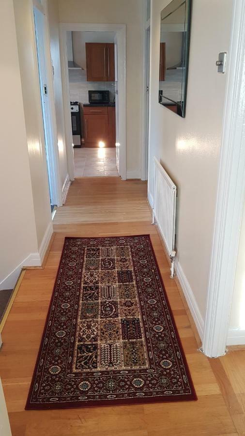 Elegant And Spacious 2 Bedroom Barnet Luaran gambar