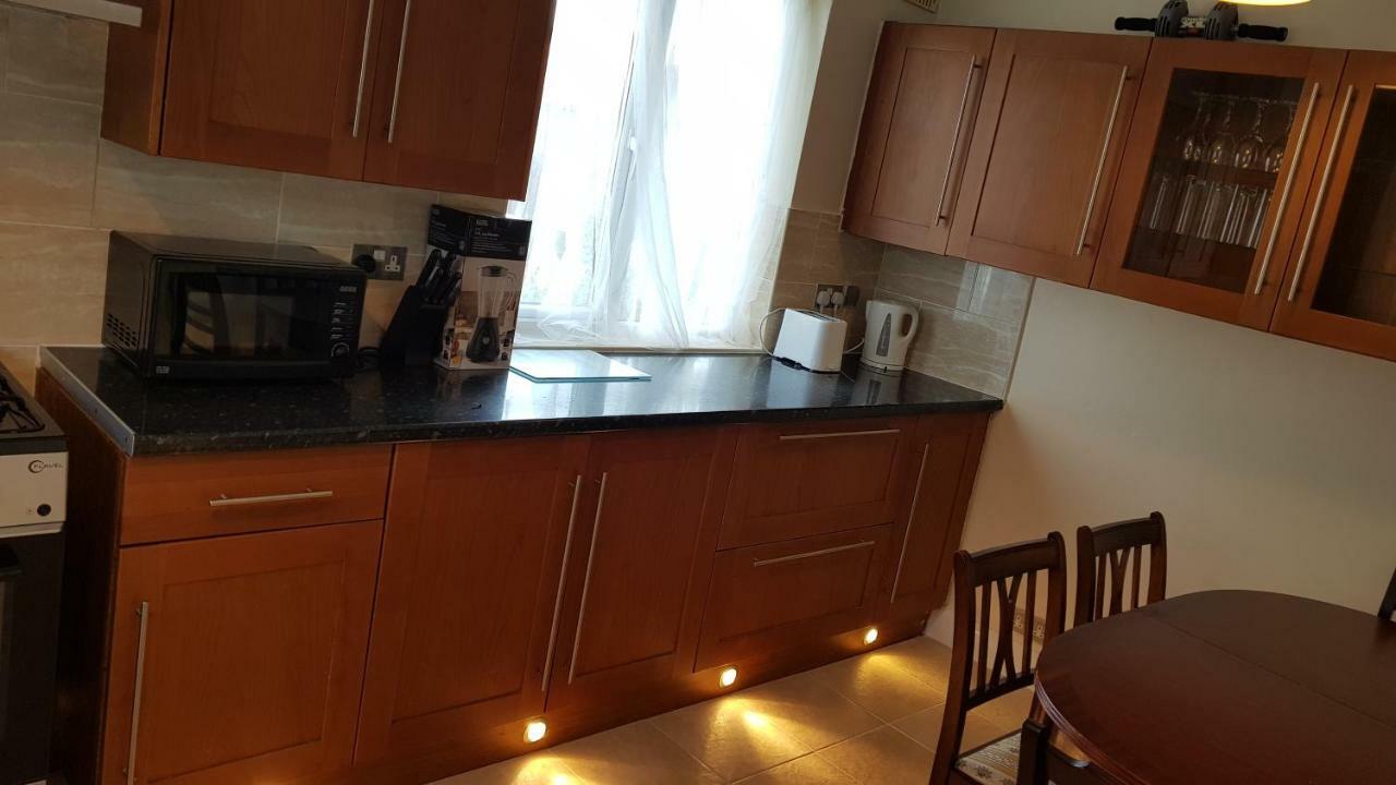 Elegant And Spacious 2 Bedroom Barnet Luaran gambar